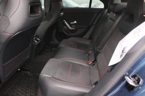 Mercedes-Benz CLA - 2022