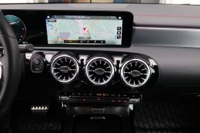 Mercedes-Benz CLA - 2022