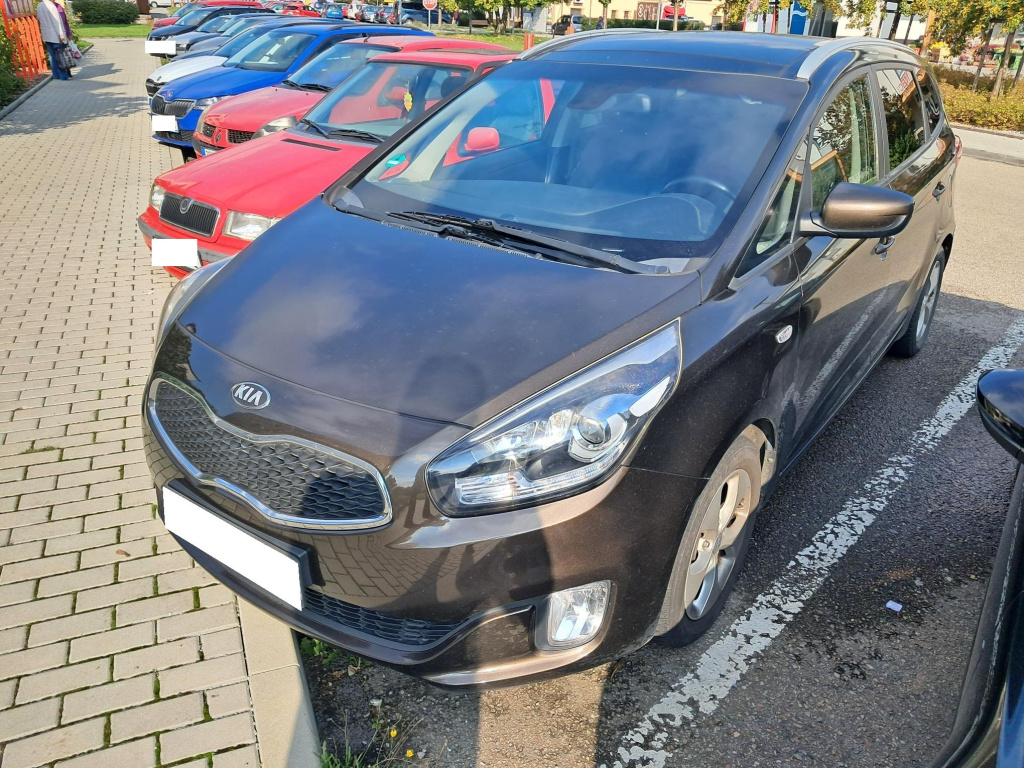 Kia Carens