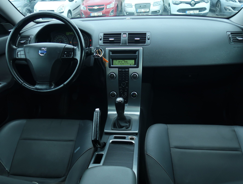 Volvo V50