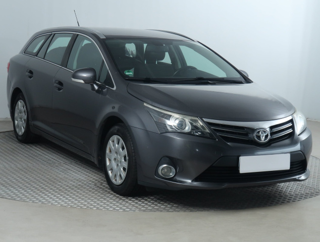 Toyota Avensis 2011