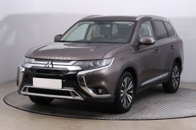 Mitsubishi Outlander - 2019