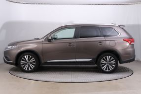 Mitsubishi Outlander - 2019