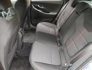 Hyundai i30 Fastback - 2025