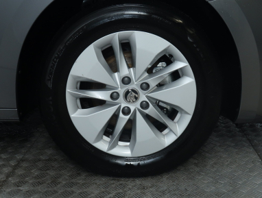 Škoda Octavia - 2024