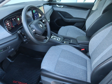 Škoda Octavia - 2024