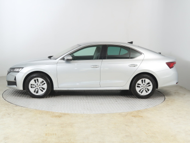 Škoda Octavia - 2024