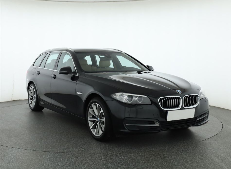 BMW 5 - 2016