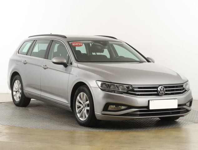 Volkswagen Passat 2022
