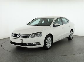 Volkswagen Passat - 2014
