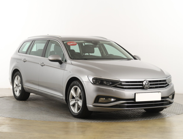 Volkswagen Passat 2022