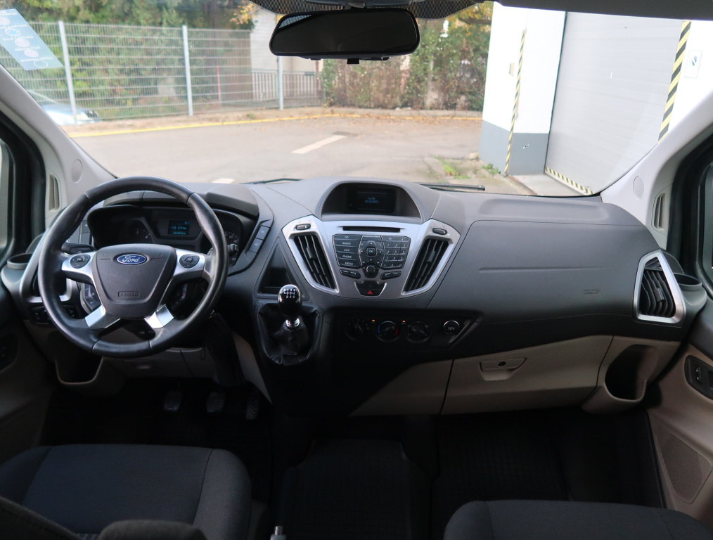 Ford Tourneo Custom