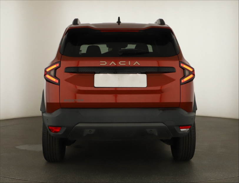 Dacia Bigster, 2025