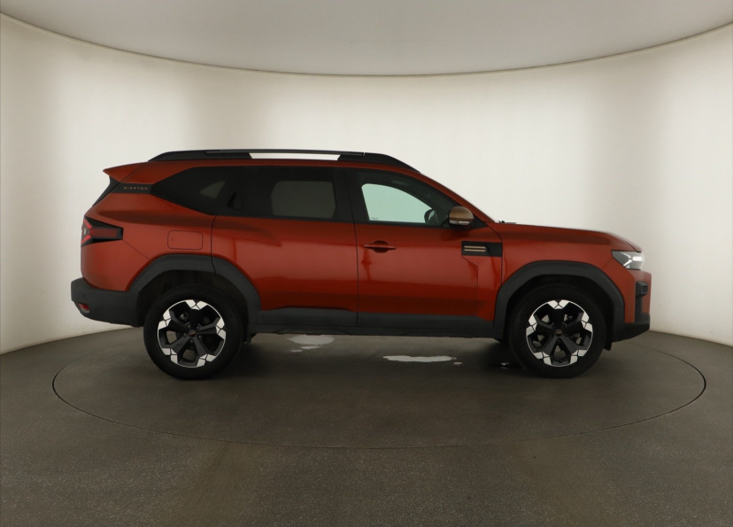 Dacia Bigster, 2025
