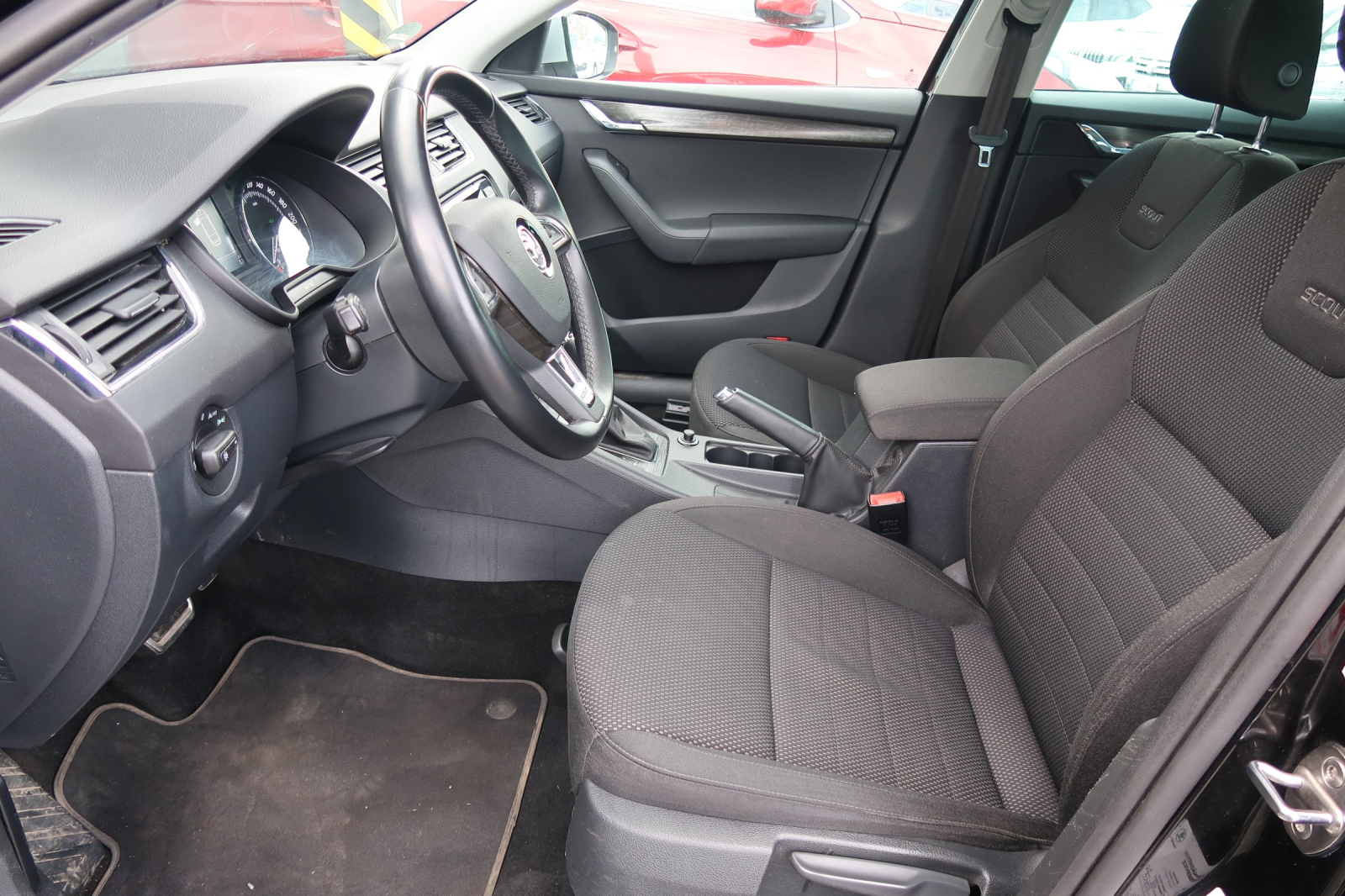 Škoda Octavia Scout - 2015