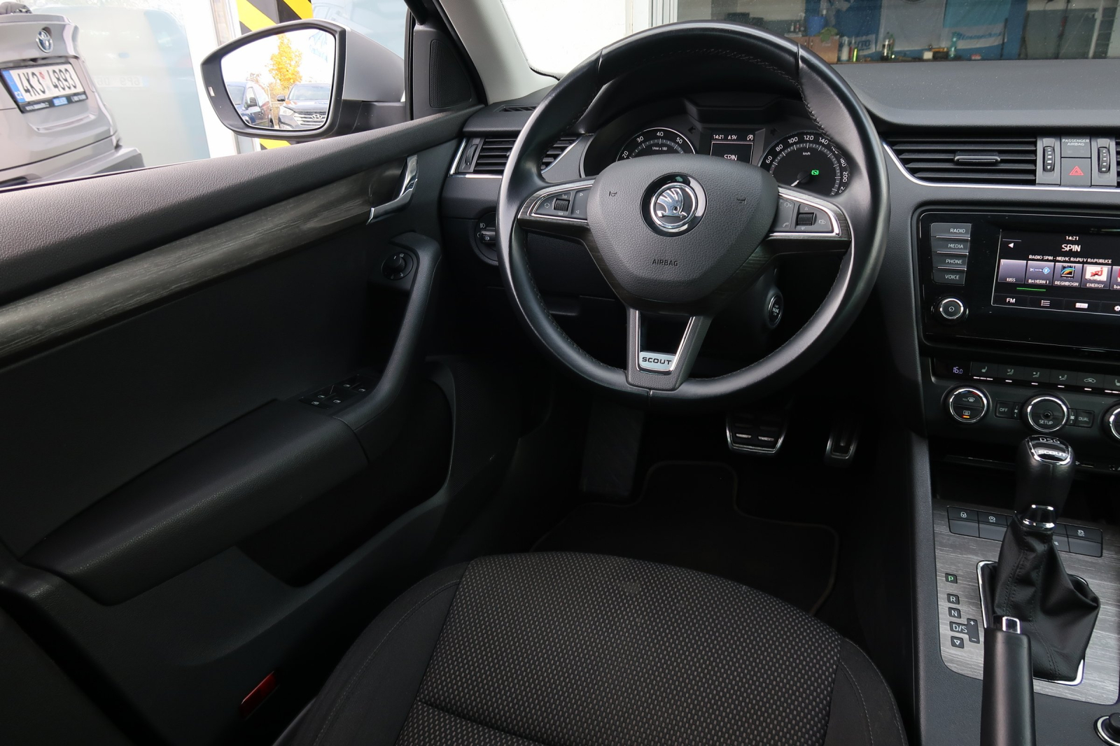 Škoda Octavia Scout - 2015