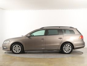 Volkswagen Passat - 2011