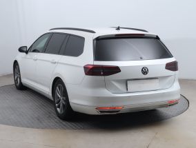 Volkswagen Passat - 2016