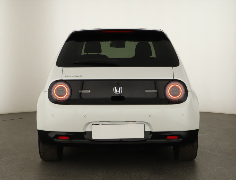 Honda e