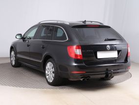 Skoda Superb - 2011