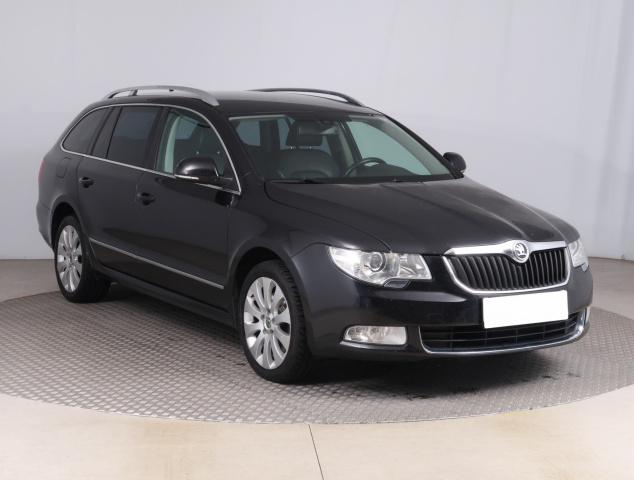 Škoda Superb 2011
