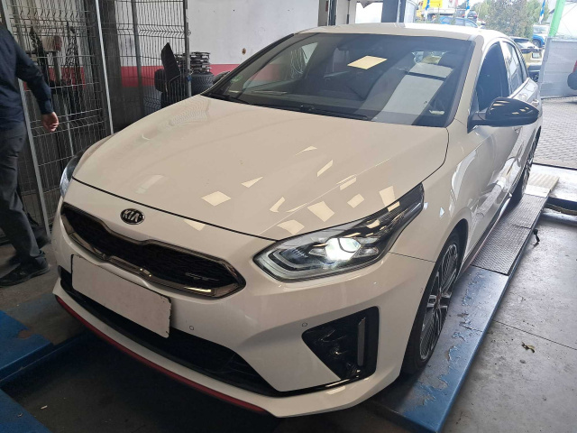 Kia ProCeed 2021