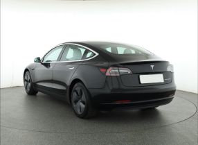 Tesla Model 3 - 2019