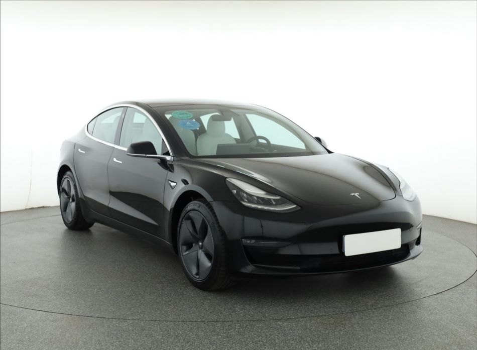 Tesla Model 3 - 2019
