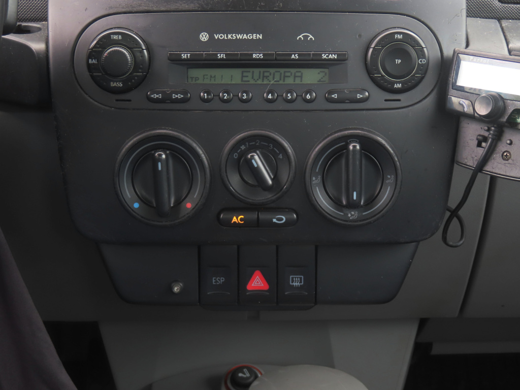 Volkswagen New Beetle