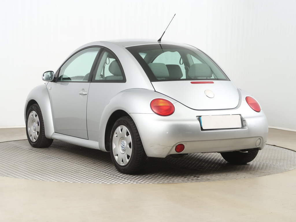 Volkswagen New Beetle