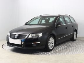 Volkswagen Passat - 2010