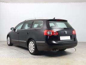 Volkswagen Passat - 2010