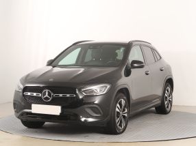 Mercedes-Benz GLA - 2021