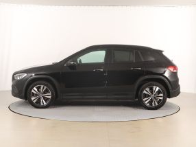 Mercedes-Benz GLA - 2021