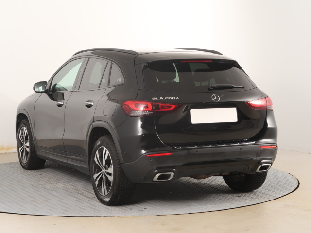 Mercedes-Benz GLA 200 d