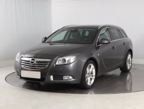 Opel Insignia - 2011
