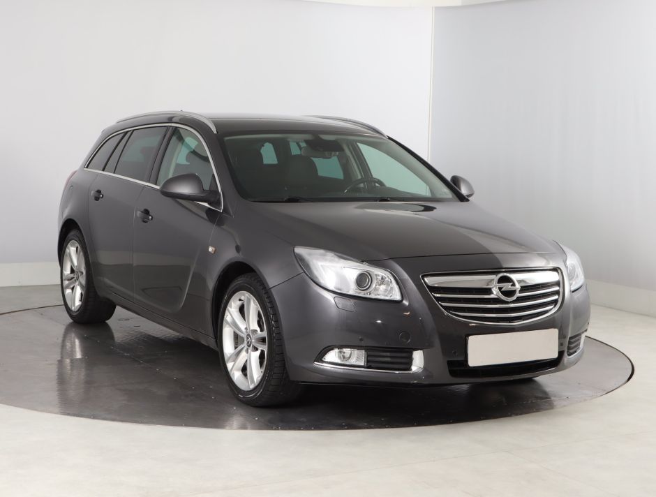 Opel Insignia - 2011