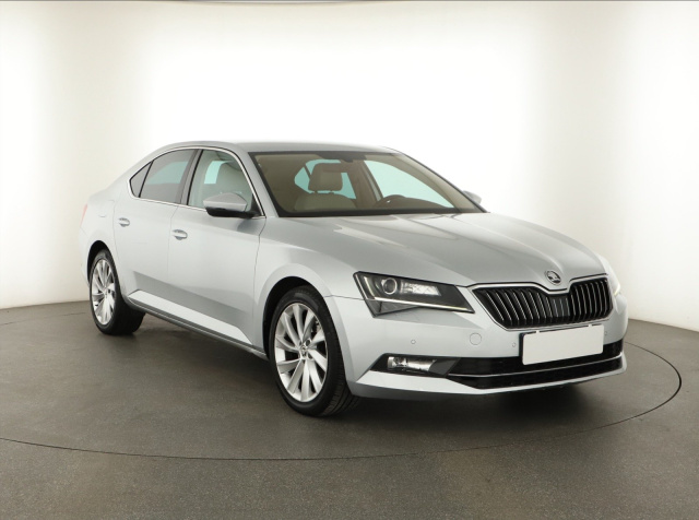 Škoda Superb 2017