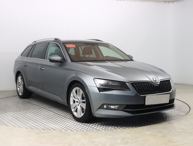 Škoda Superb 2015