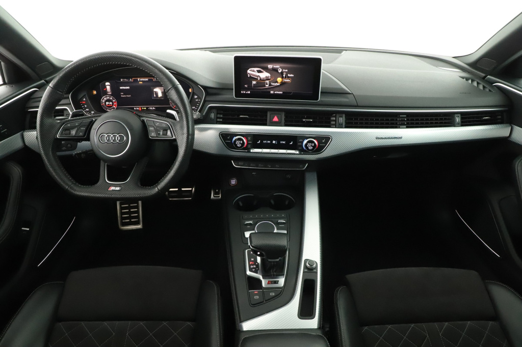 Audi RS4