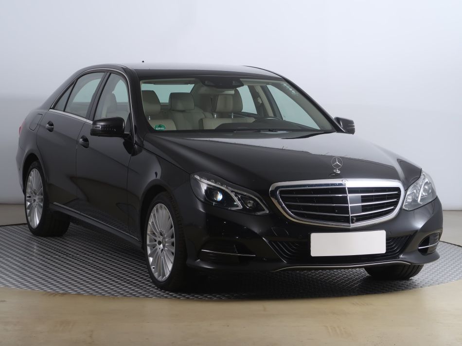Mercedes-Benz E - 2013
