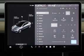 Tesla Model 3 - 2019