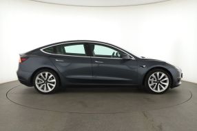 Tesla Model 3 - 2019
