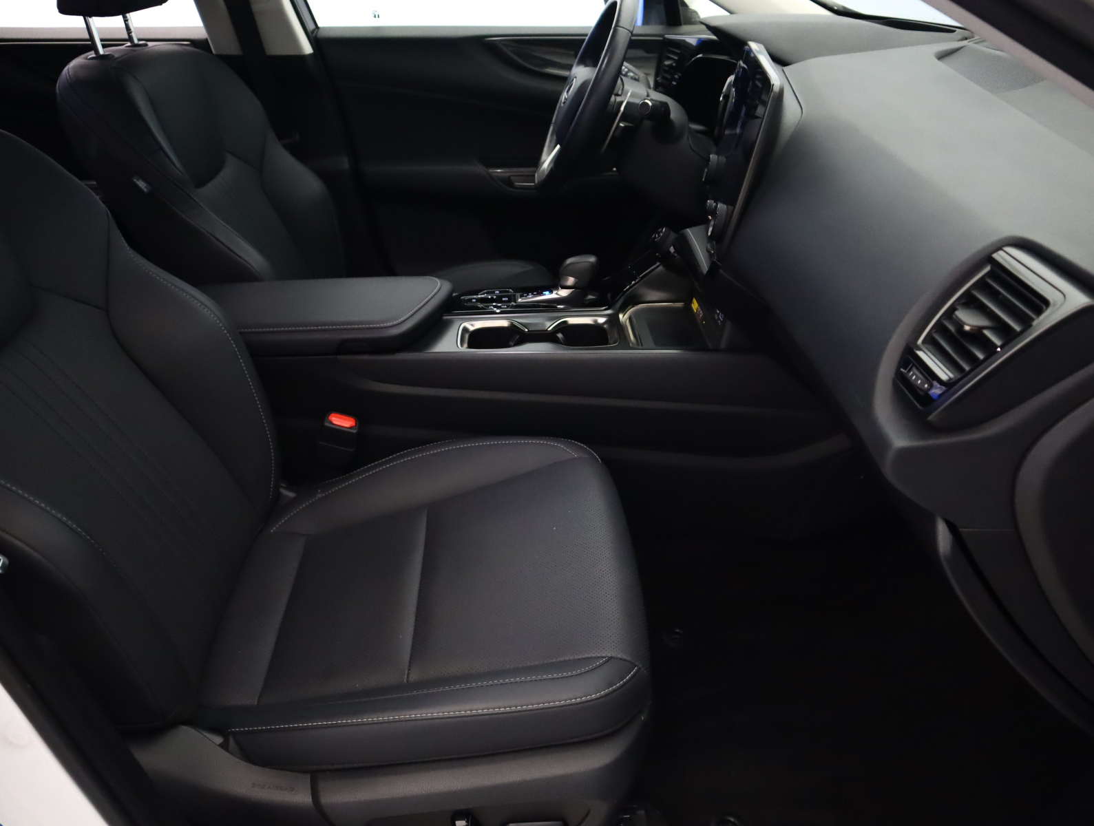 Lexus NX - 2023