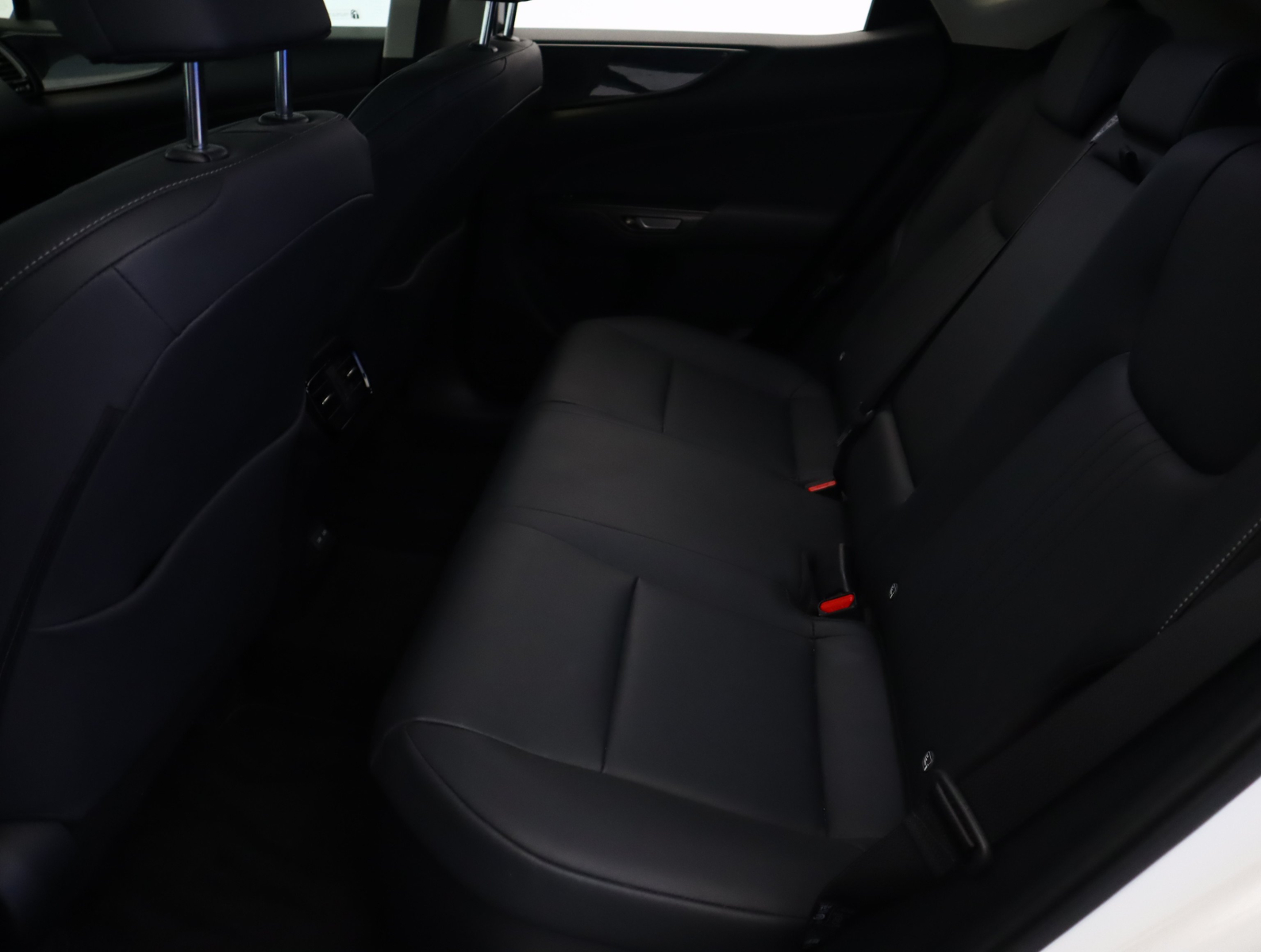 Lexus NX - 2023