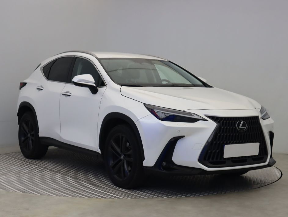 Lexus NX - 2023