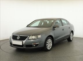 Volkswagen Passat - 2005
