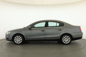 Volkswagen Passat - 2005