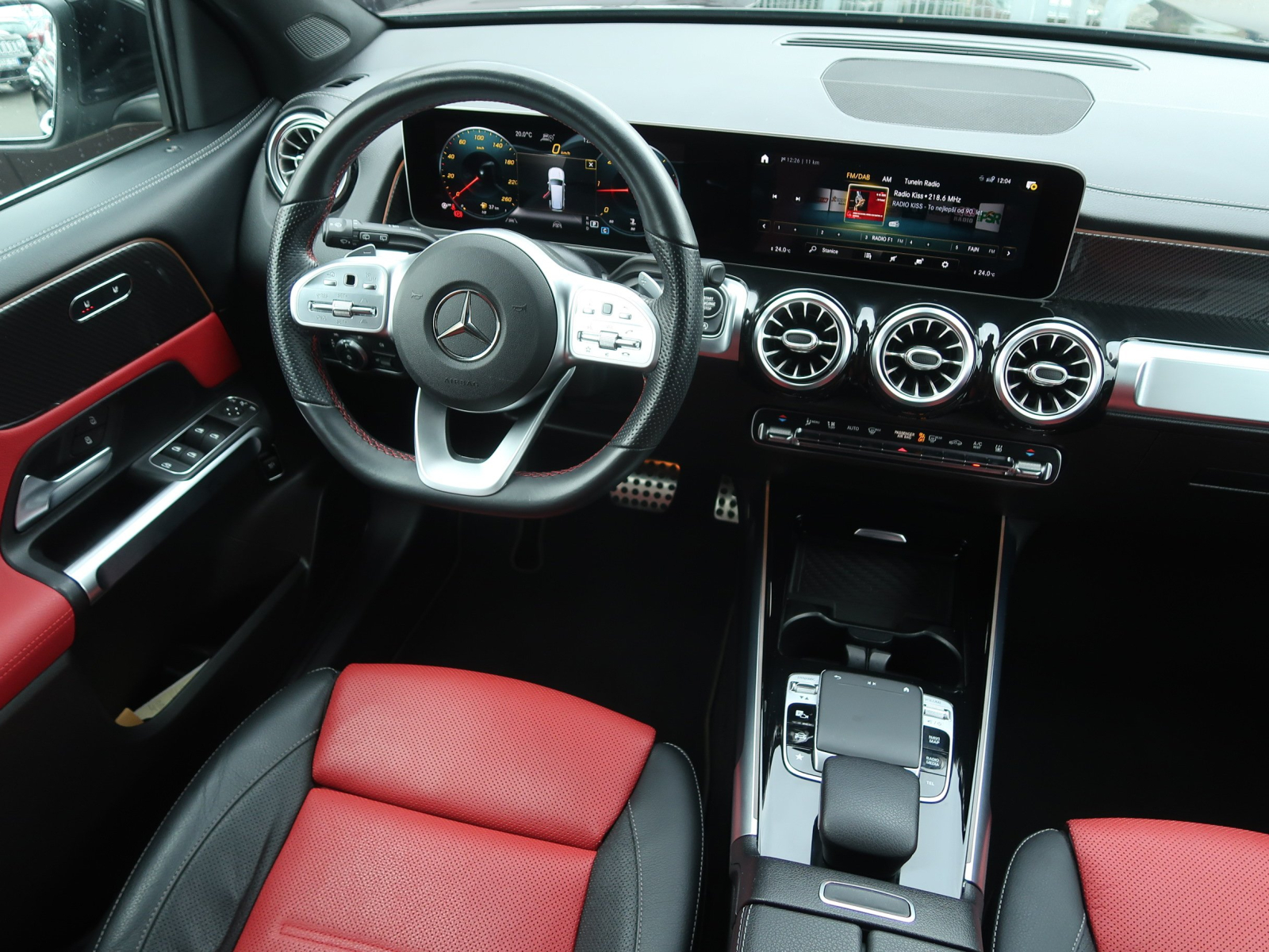 Mercedes - Benz GLB - 2020