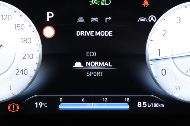 Hyundai i30 - 2025